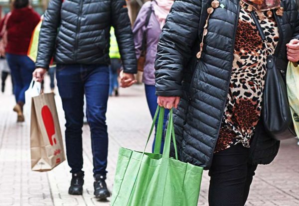 Comercio arrastra al Imacec a su tercera caída consecutiva