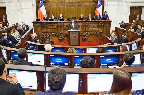 Consejo Constitucional se instala con la meta de consensuar un texto en 5 meses