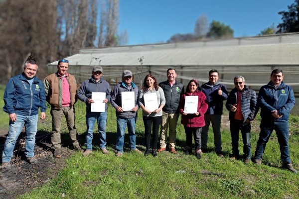 Quillón: Apoyan reposición de sistemas de riego dañados en incendios