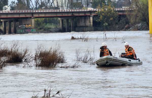 Buscan a hombre que habría caído al río Ñuble