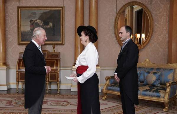Impericia diplomática