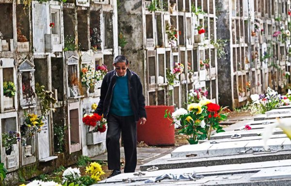 Inundaciones y falta de otros servicios apuran proyecto para remodelar el cementerio