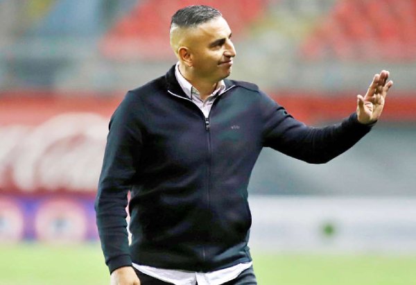 “Estoy orgulloso de dirigir a este equipo y me costará mucho cuando tenga que partir"