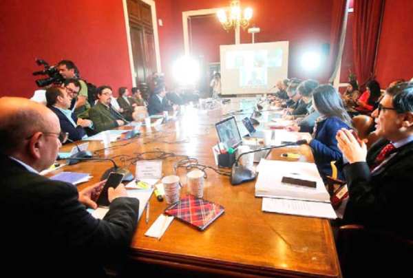 Comisión de Salud analiza impacto de supremazo por primas GES