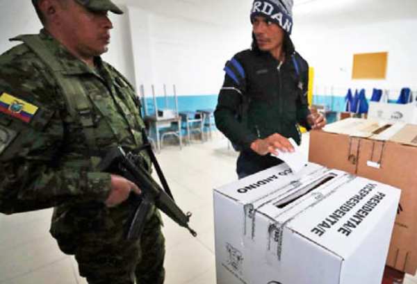 Bajo su peor crisis de seguridad, Ecuador eligió presidente