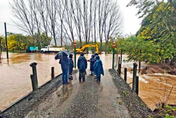 Crecida del Río Ñuble superó la de junio: Junta de Vigilancia se reúne con autoridades para subsanar emergencia