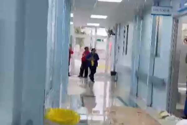 Intensas lluvias generan anegamientos en el Hospital Herminda Martín
