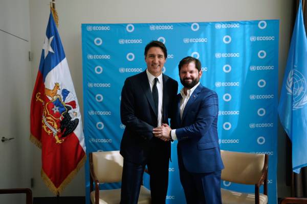 Presidente Gabriel Boric se reunió con Justin Trudeau en Nueva York