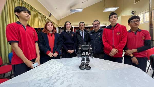Estudiantes de San Nicolás participarán en Mundial de Robots en Japón