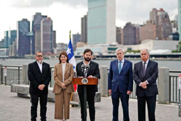 Boric responde a Piñera tras hablar de golpe de Estado “no tradicional”