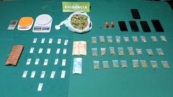 Mujer fue sorprendida con drogas mientras tenía una guagua en brazos