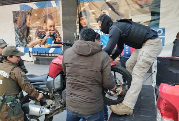 Fiscaliza a comercio ambulante en centro de Chillán