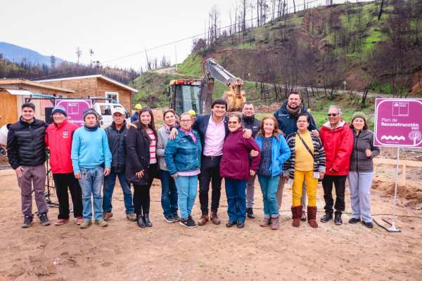 Inician construcción de 15 viviendas definitivas tras megaincendios
