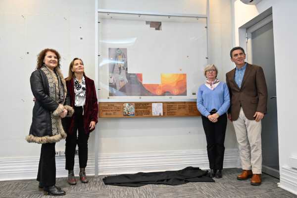 Municipalidad de Chillán presenta primera etapa de despeje del mural  “Principio y Fin” de Julio Escámez