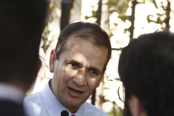 Gobernador del Biobío declaró ante la fiscalía por caso convenios