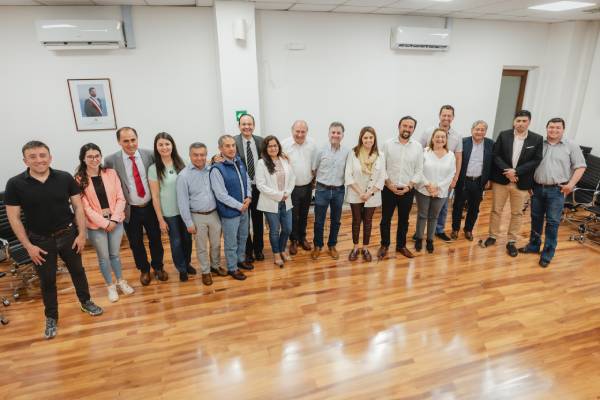 Destinarán $830 mil millones para obras de salud en Ñuble