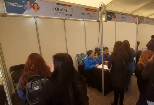 ¿Buscas trabajo? Más de 5 mil vacantes ofrecerá Feria laboral en Chillán