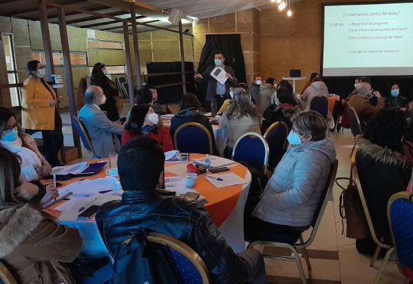 Con talleres dirigidos a funcionarios buscan potenciar la reactivación educativa en Ñuble