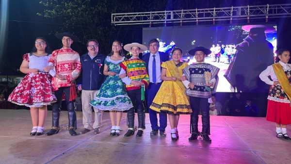 Foto del lector: Campeones regionales de cueca escolar