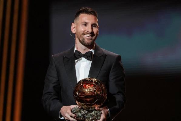Lionel Messi recibió el octavo Balón de Oro de su carrera