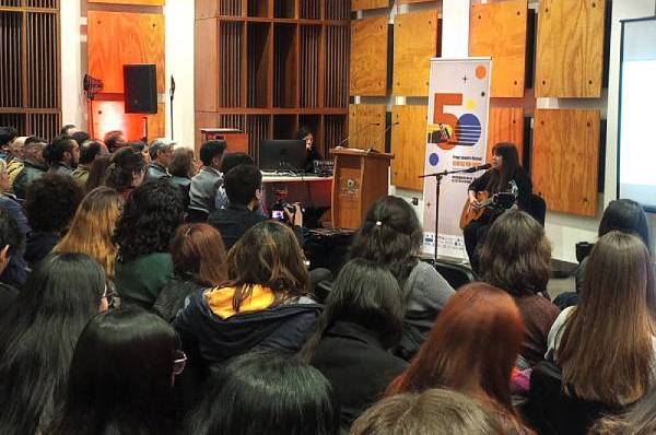 Encuentro Nacional “Utopías Por- Venir” conjuga academia y arte en UBB