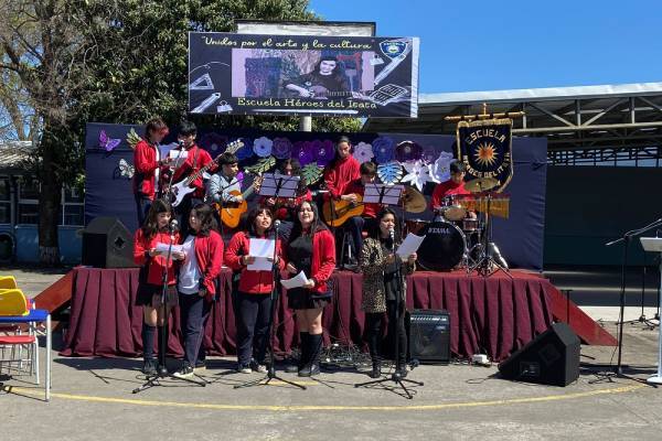 Escuelas de Quillón celebraron el Día de la Música Chilena