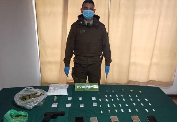 Patrullaje policial termina con tres detenidos por drogas en Coihueco