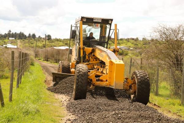 Inicia arreglo de caminos no enrolados en Chillán Viejo