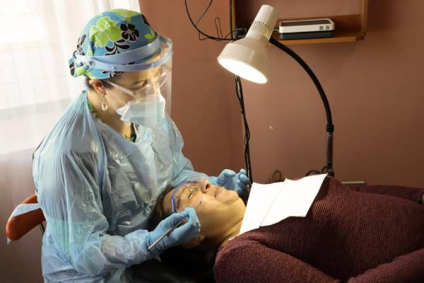 Clínica móvil beneficia a vecinos de Chillán Viejo con atenciones dentales