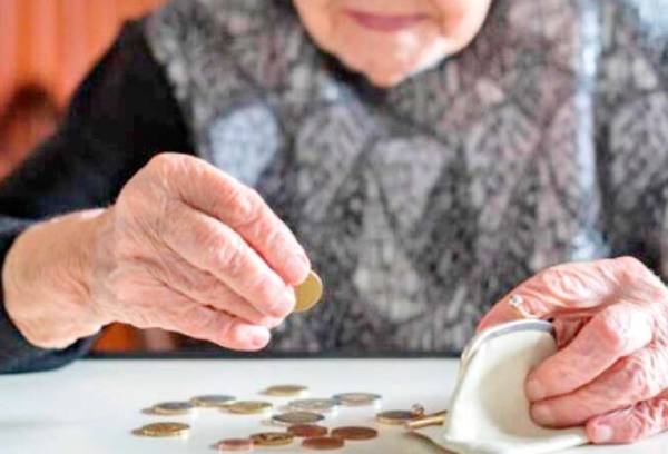 Piden al gobierno separar reforma de pensiones para aumentar la PGU