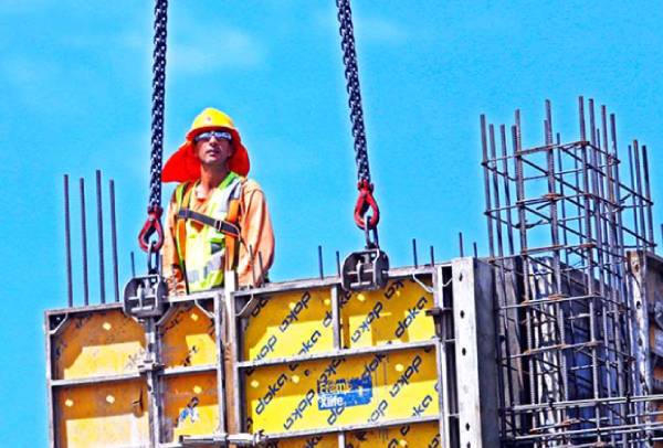 Empresarios advierten que la “permisología” es una de las principales barreras al emprendimiento en Ñuble