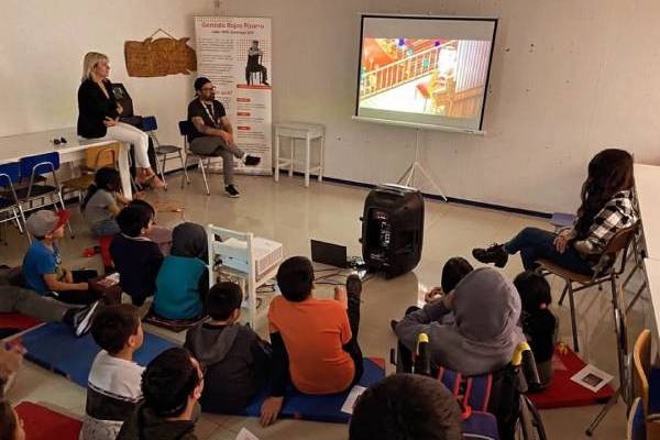 Casa Gonzalo Rojas finaliza ciclo de cine itinerante en escuelas de Chillán