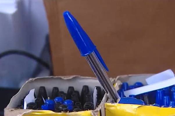 Senado aprobó norma “olvidada” que permitirá votar con lápiz pasta azul en el plebiscito