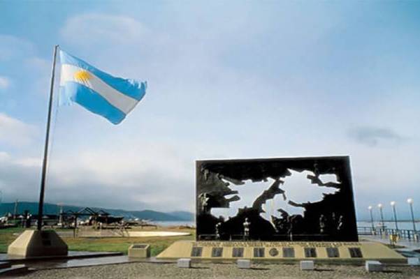 Argentina “repudia” visita de ministro británico