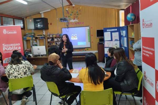 Programa Somos Barrio debuta en Chillán y Ñuble