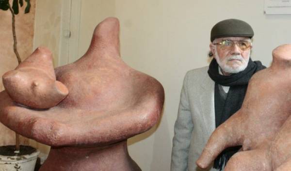 Exhiben obras del escultor Humberto Soto en Chillán
