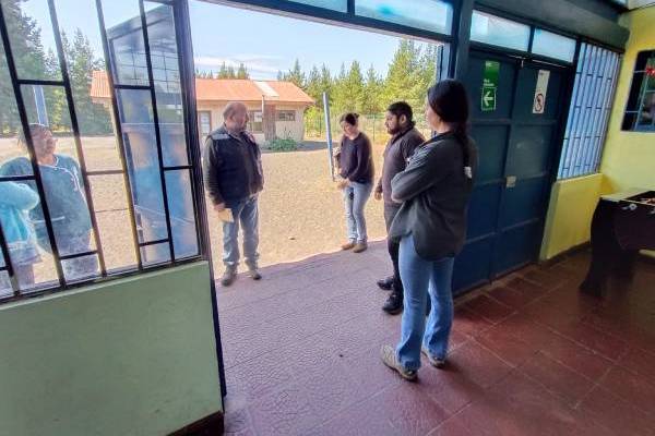 Inician obras de acondicionamiento térmico en la Escuela El Roble de Yungay
