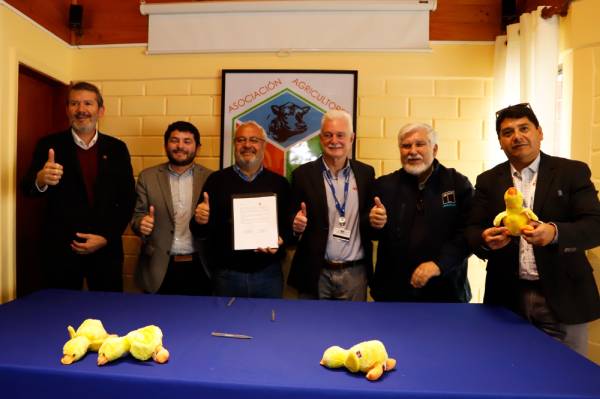 Convenio con BancoEstado abre financiamiento para el agro local