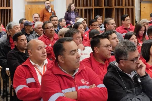 Inspectores municipales se capacitan en más facultades para control de comercio ilegal