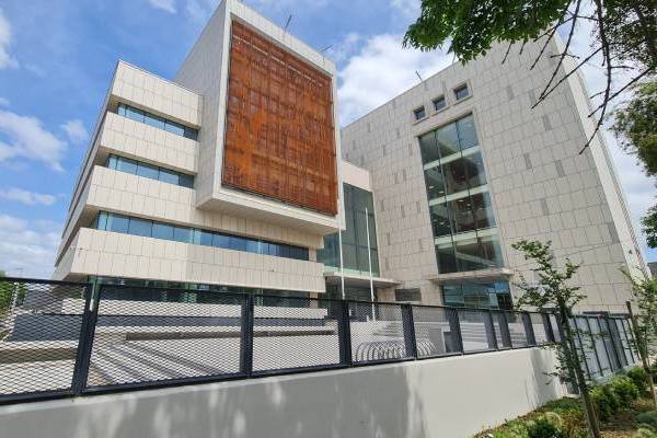 Ministro inaugura en Chillán el Centro de Justicia