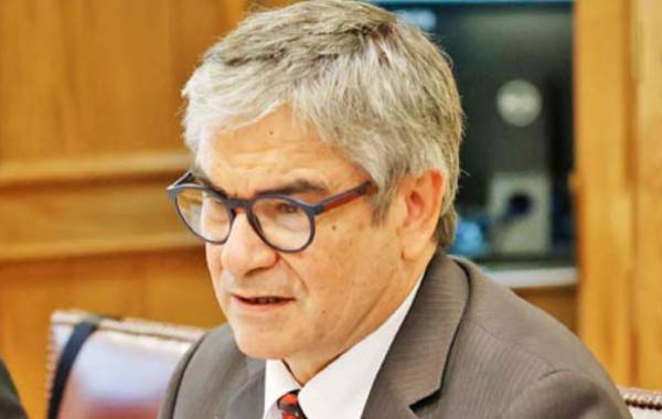 Gobierno elevó compromisos de gasto para los próximos cuatro años