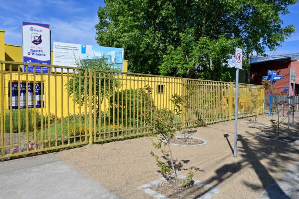 Eliminan microbasurales en entorno de Escuela Rosita O’Higgins