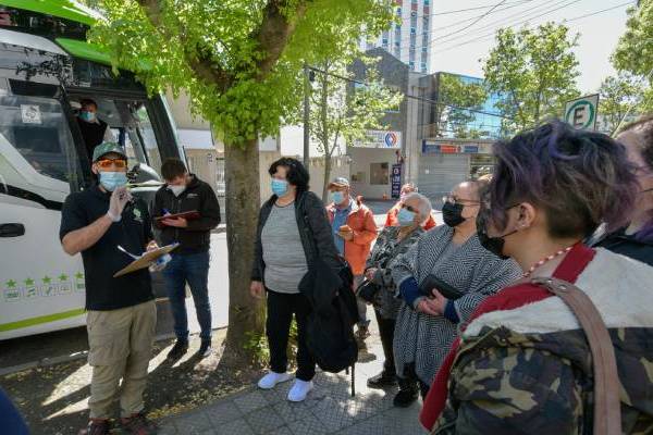 Abren inscripciones para que adultos mayores chillanejos vacacionen en Villarrica