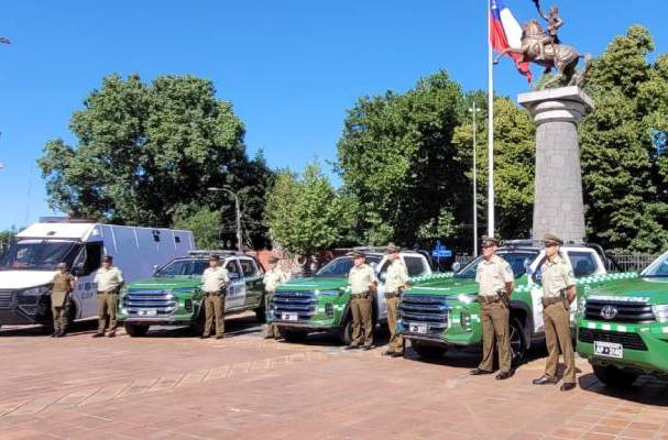 Entregan cinco nuevos vehículos a unidades policiales de Carabineros en Ñuble