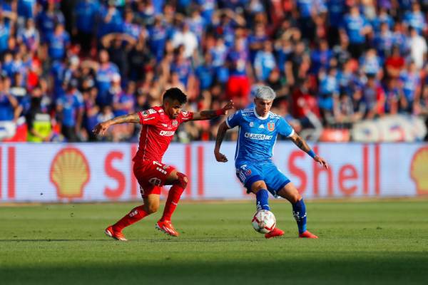 Ñublense batalló hasta el final, pero la “U” le arrebató la gloria