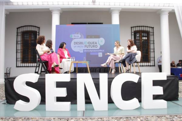 Talento Digital ofrece 2.400 becas gratuitas y online