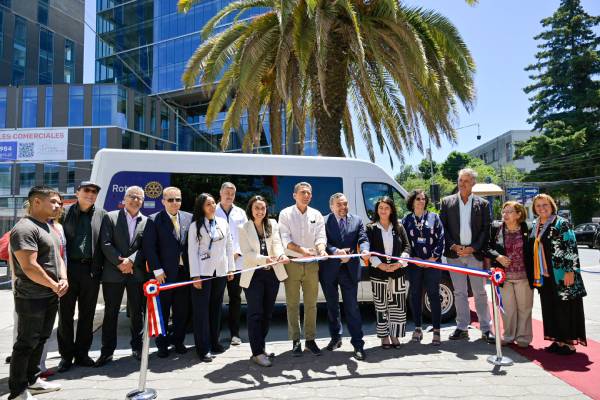 Casa de la Neurodiversidad recibe minibús para atención domiciliaria de pacientes