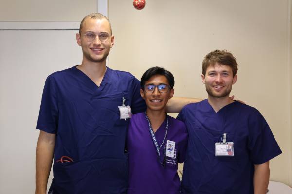 Estudiantes de Alemania y México realizan sus prácticas profesionales en el Hospital de Chillán