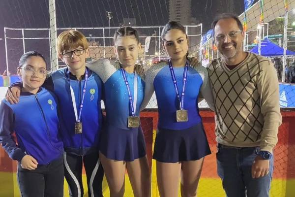 Talentos del Club de Patinaje Devolvo se lucieron en Nacional de Iquique 2024