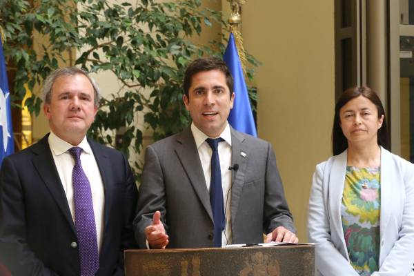 Diputados UDI en Ñuble a favor de expulsión de extranjeros por razones de orden público